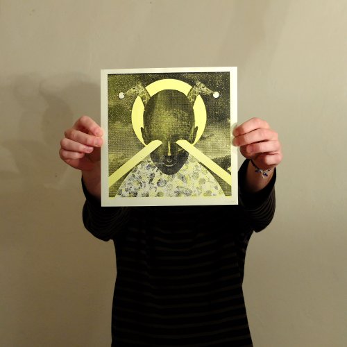 Extraterrestre jaune Shéba Sérigraphie 2 couleurs Tiré à 22 exemplaires Papier écru 150g Signé et numéroté Dimension : 22,5 cm x 22,5 cm Année : 2016
