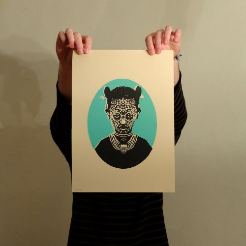 Médaillon Shéba Sérigraphie 1 couleur et pochoir Tiré à 24 exemplaires Papier écru 300g Signé et numéroté Dimension : 25 cm x 35 cm Année : 2016 bleu vert